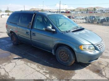  Salvage Chrysler Town & Country
