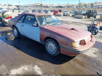  Salvage Ford Mustang