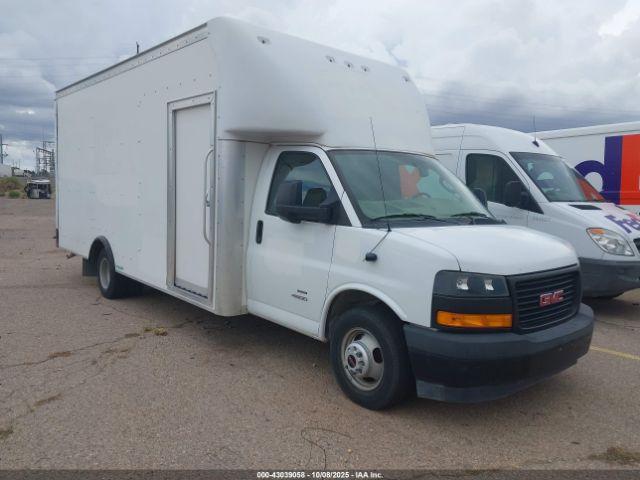  Salvage General Motors Savana Cutaway 4500