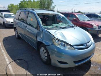  Salvage Toyota Sienna