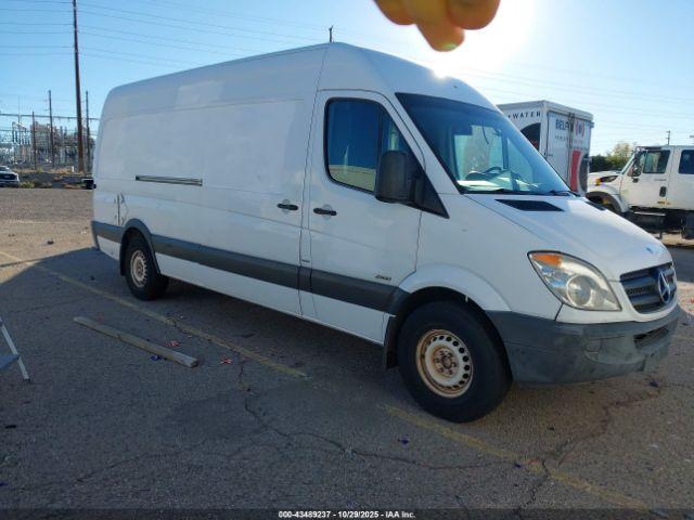  Salvage Mercedes-Benz Sprinter 2500