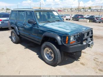  Salvage Jeep Cherokee