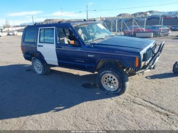  Salvage Jeep Cherokee