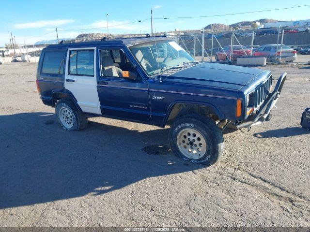  Salvage Jeep Cherokee