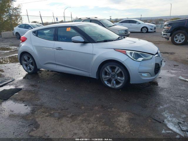  Salvage Hyundai VELOSTER