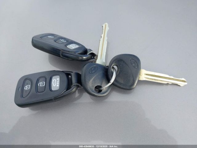 Hyundai ELANTRA Sel Image 12