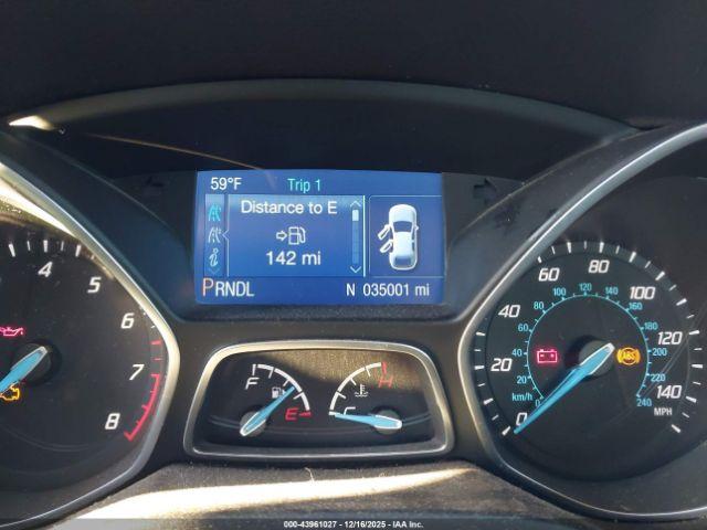 Ford Focus Se Image 6