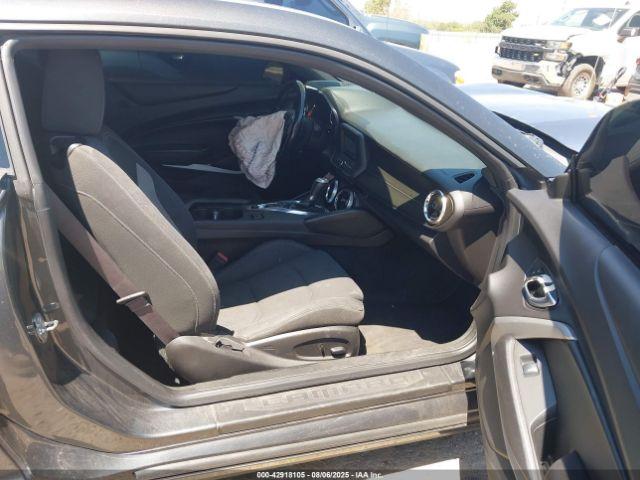 Chevrolet Camaro 1lt Image 13