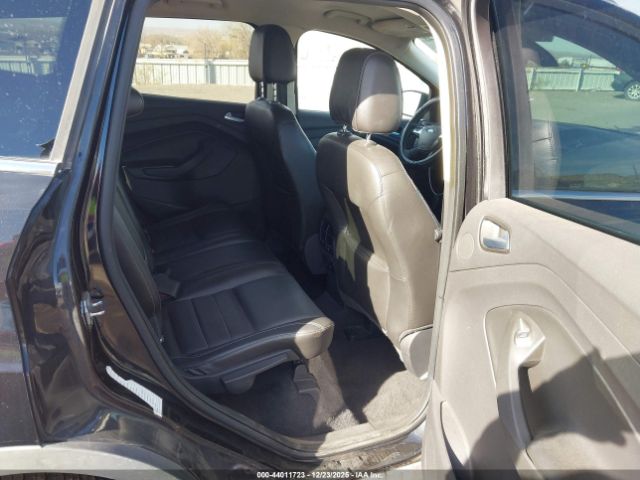 Ford Escape Titanium Image 6