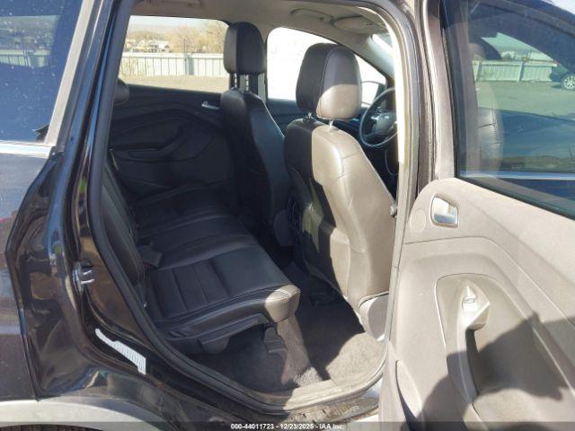 Ford Escape Titanium Image 6