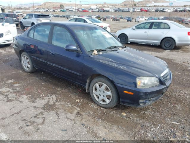 Hyundai ELANTRA Image 1