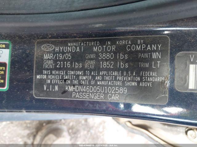 Hyundai ELANTRA Image 11