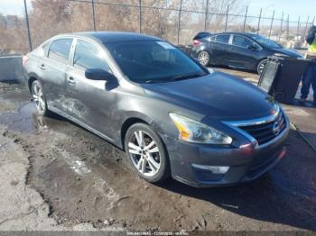  Salvage Nissan Altima