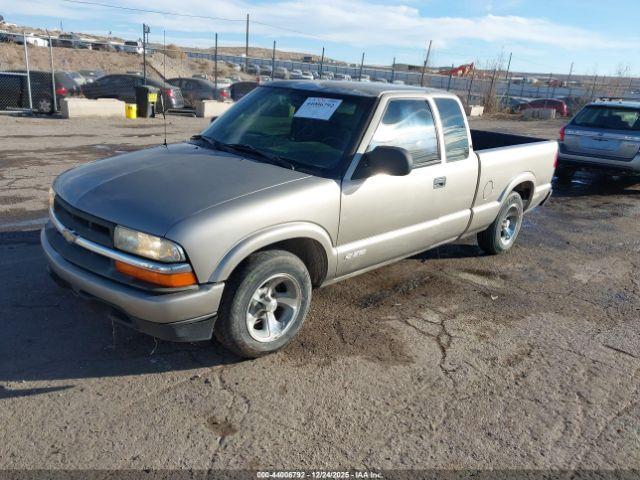 Chevrolet S-10 Ls Image 2