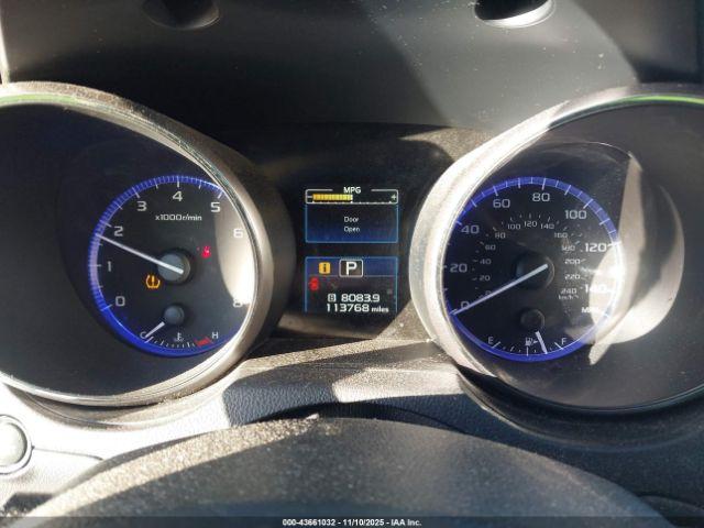 Subaru Outback 2.5i Limited Image 5