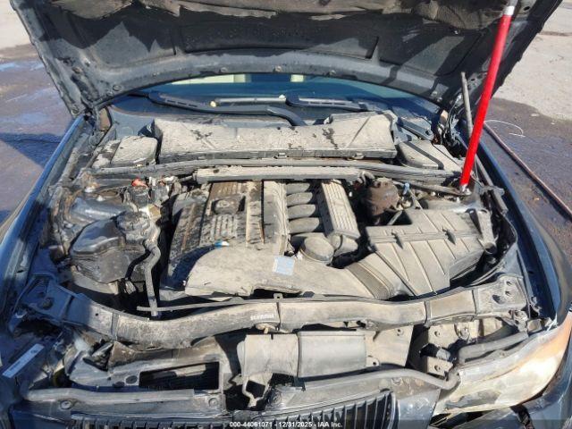 BMW 3 Series Image 4