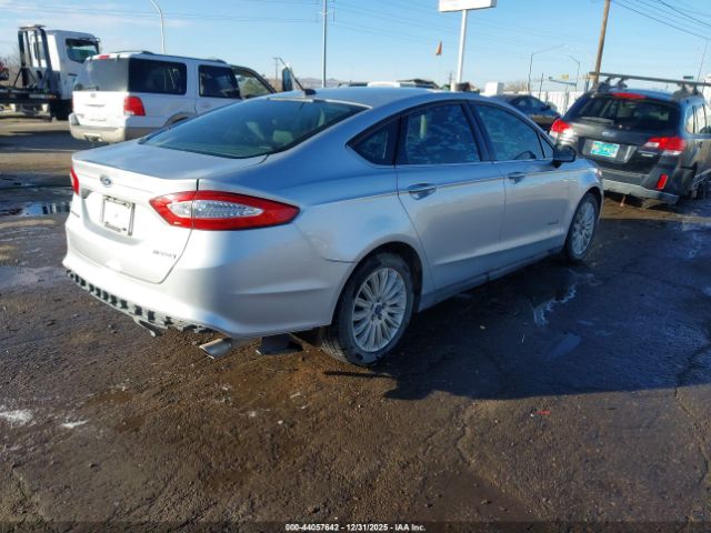 Ford Fusion S Image 3