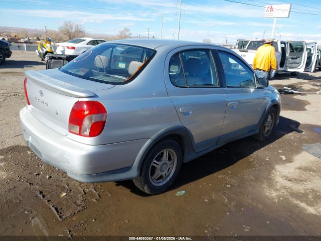 Toyota ECHO Image 5
