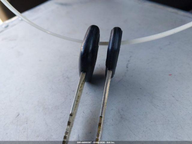 Toyota ECHO Image 10