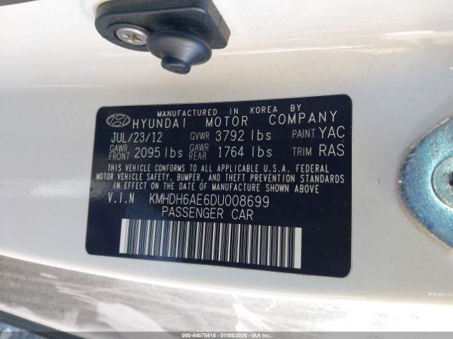 Hyundai ELANTRA Gs Image 9