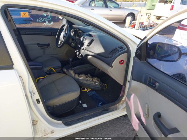 Kia Forte Lx Image 2