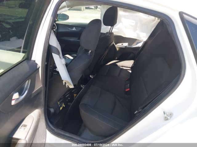 Kia Forte Fe Image 9