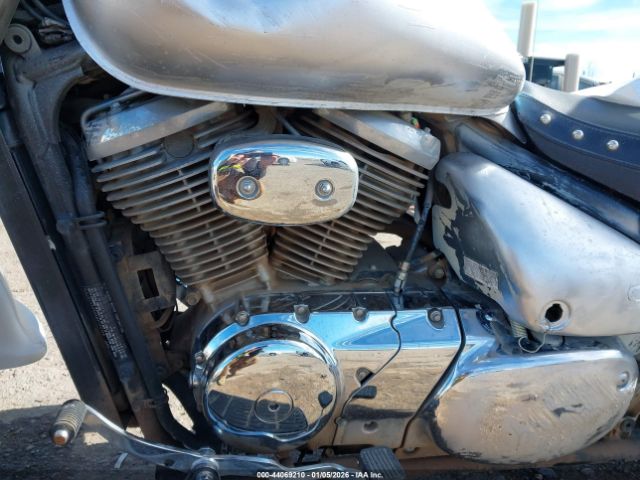 Suzuki Vl800 Image 5