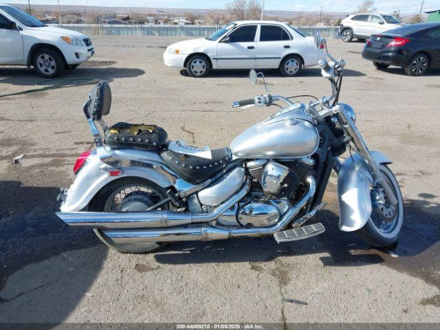 Suzuki Vl800 Image 10