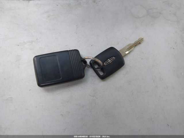 Lincoln Navigator Image 8