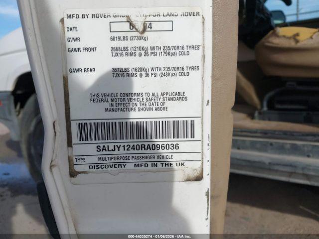 Land Rover Discovery Image 10
