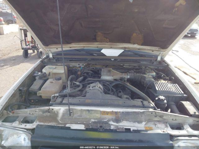 Land Rover Discovery Image 12