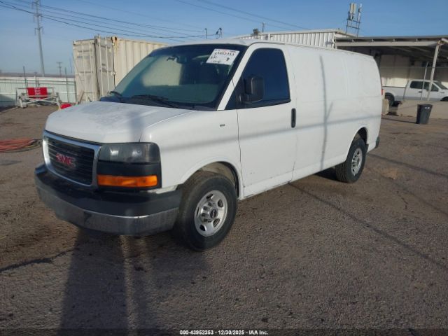 GMC Savana Work Van Image 9