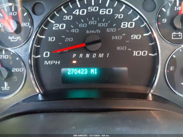 GMC Savana Work Van Image 2