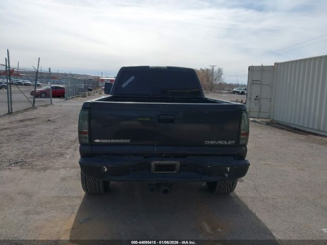 Chevrolet Silverado 2500 Ls Image 16
