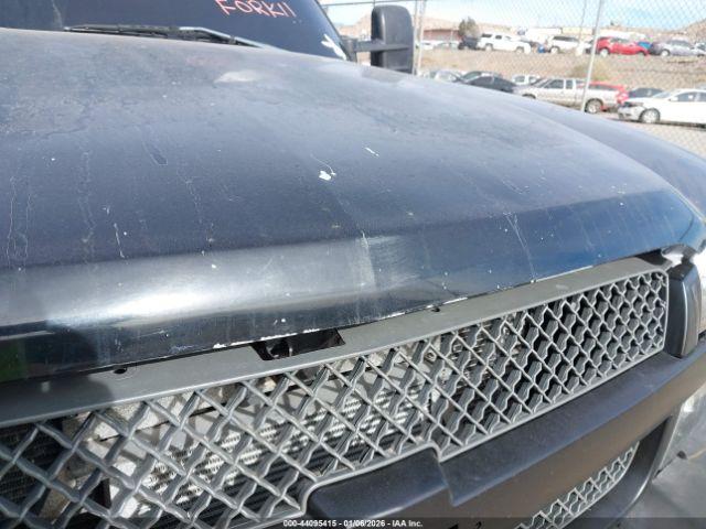 Chevrolet Silverado 2500 Ls Image 17