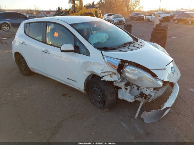 Nissan LEAF S Image 1