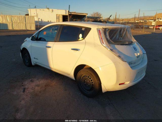 Nissan LEAF S Image 15