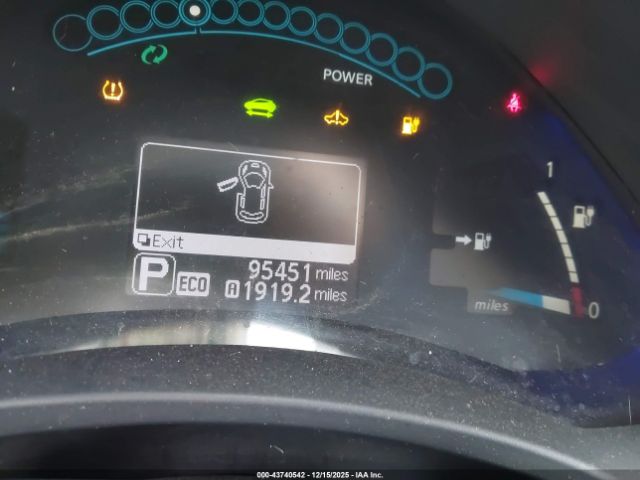 Nissan LEAF S Image 10