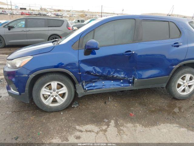 Chevrolet Trax Ls Image 5
