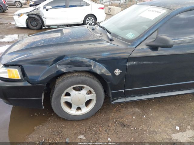 Ford Mustang Image 4