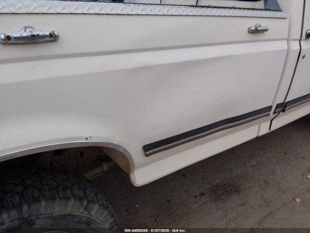 Ford F-250 Image 10