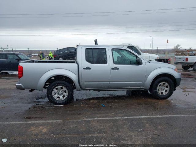 Nissan Frontier S Image 9