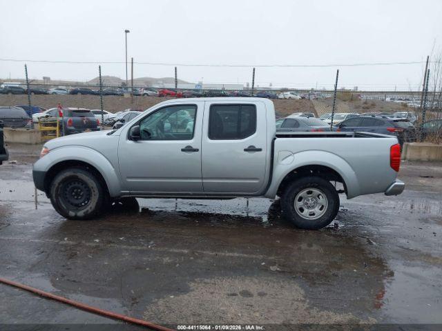 Nissan Frontier S Image 13