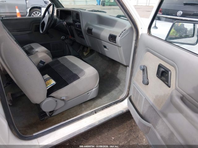 Ford Ranger Super Cab Image 4