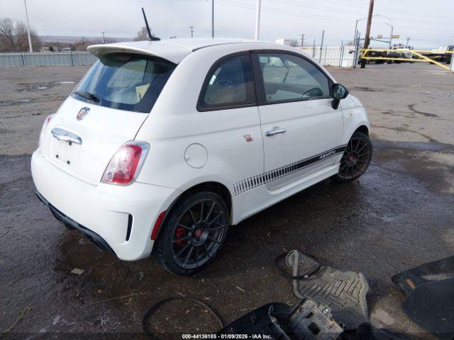 FIAT 500 Abarth Image 2