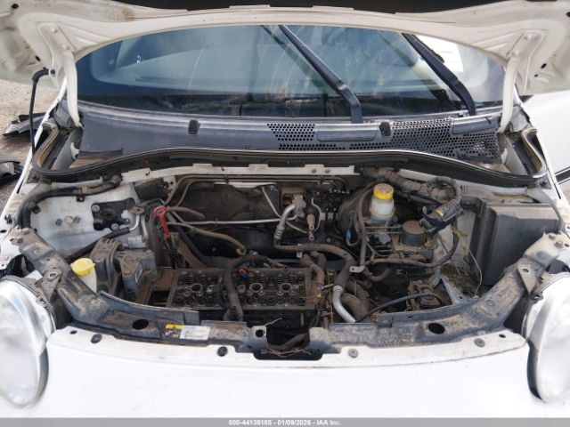 FIAT 500 Abarth Image 4