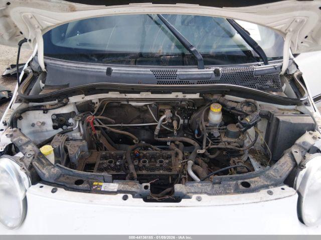 FIAT 500 Abarth Image 4